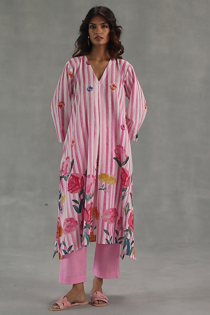 Pink Feather Linen Watercolor Floral Printed Kurta Set by Roza Pret at Pernia's Pop Up Shop