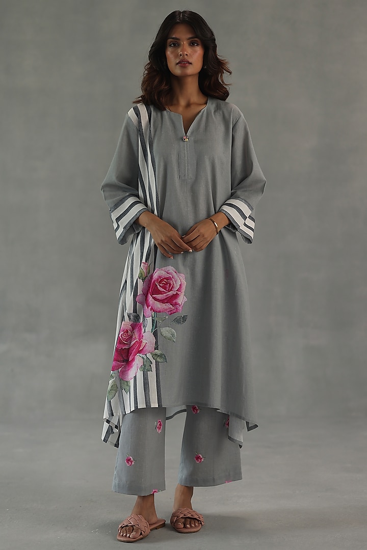 Grey Feather Linen Watercolor Rose Printed Kurta Set by Roza Pret at Pernia's Pop Up Shop
