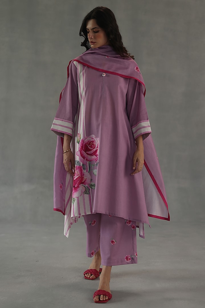 Pink Chanderi Stole by Roza Pret at Pernia's Pop Up Shop