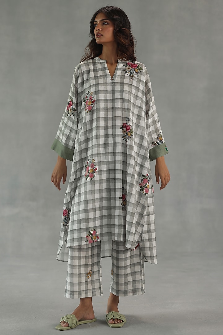 Soft Grey Feather Linen Watercolor Checks Printed Kurta Set by Roza Pret at Pernia's Pop Up Shop