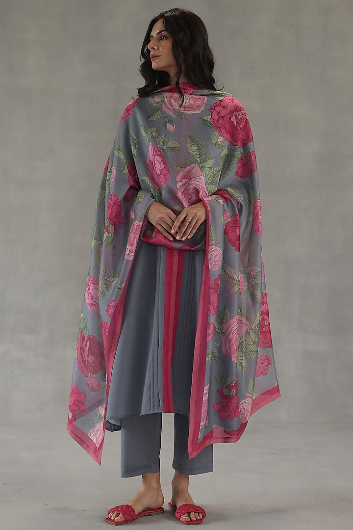 Grey Feather Linen Kurta Set by Roza Pret at Pernia's Pop Up Shop