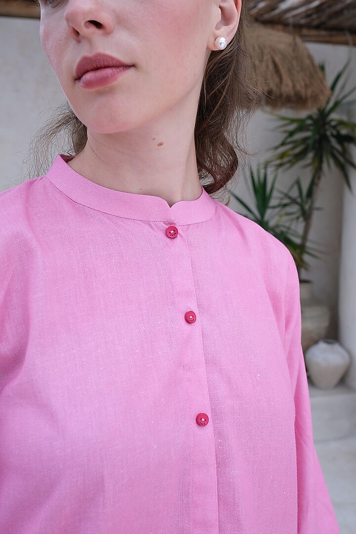 Multi-Colored Linen Floral Paneled Kurta Set by Roza Pret at Pernia's Pop Up Shop