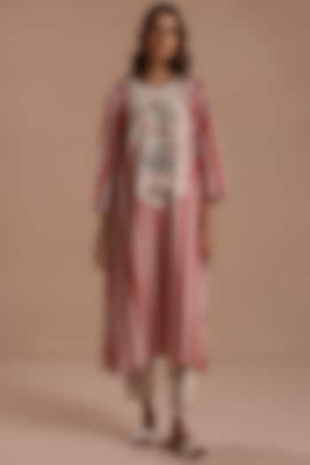 Red & White Feather Linen Striped Kurta Set by Roza Pret at Pernia's Pop Up Shop