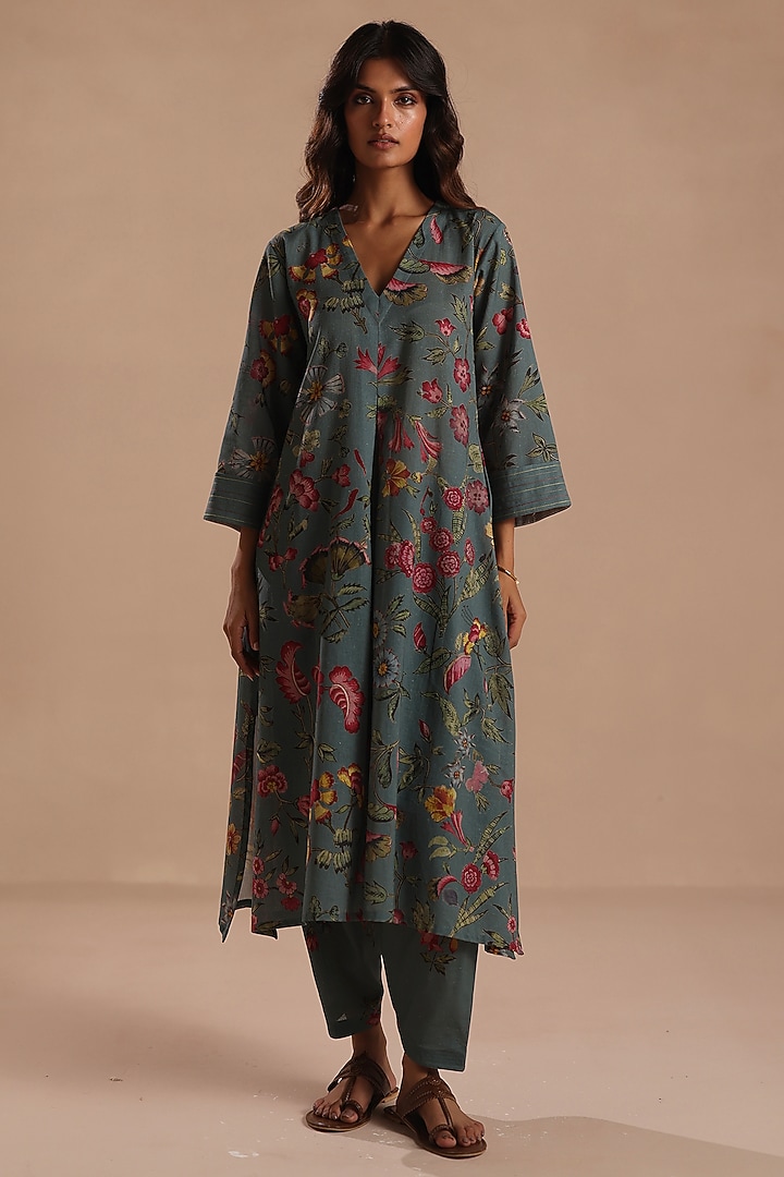 Dusty Blue Feather Linen Floral Motif Kurta Set by Roza Pret at Pernia's Pop Up Shop