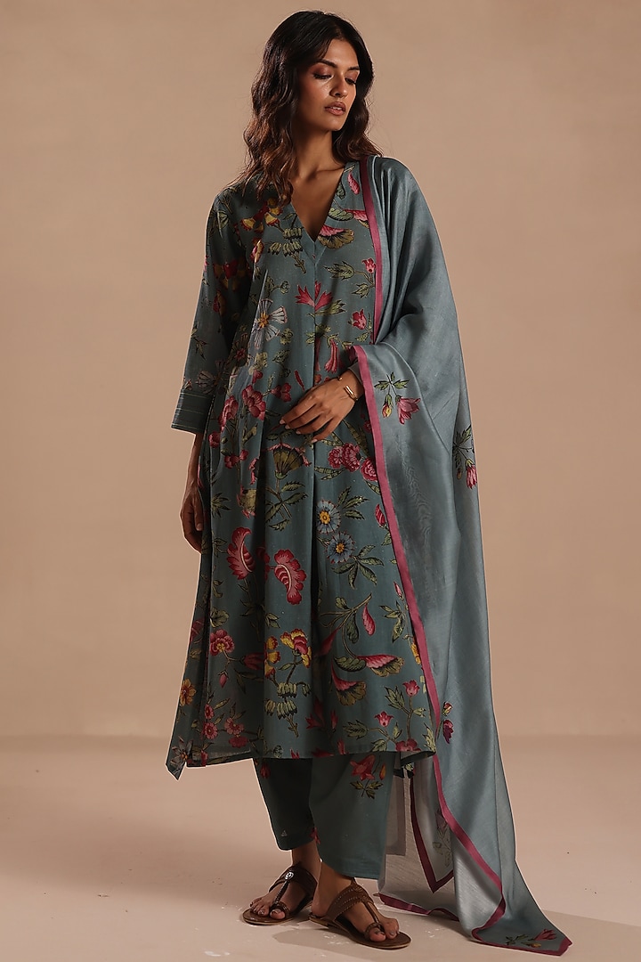 Blue Chanderi Floral Motif Stole by Roza Pret at Pernia's Pop Up Shop