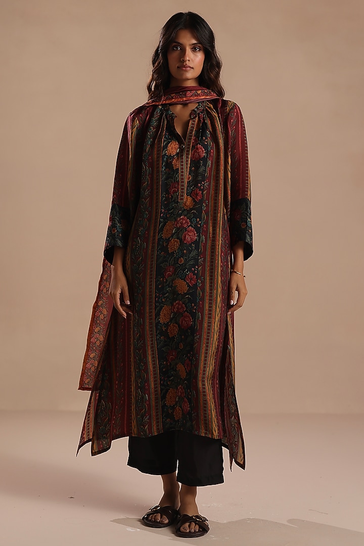 Multi-Colored Habutai Silk Printed Kurta Set by Roza Pret at Pernia's Pop Up Shop