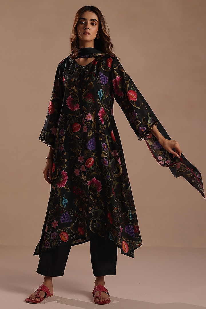 Black Habutai Silk Floral Watercolor Motif Kurta Set by Roza Pret at Pernia's Pop Up Shop