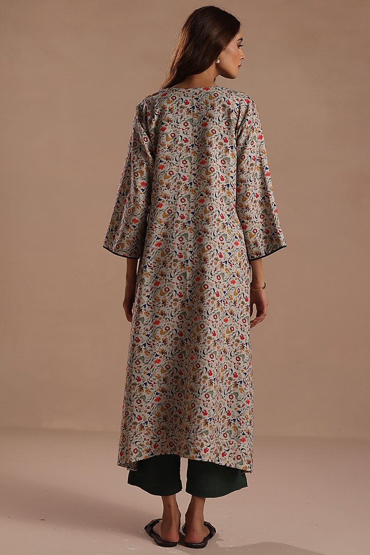 Multi-Colored Pashmina Floral Printed Kurta Set by Roza Pret at Pernia's Pop Up Shop