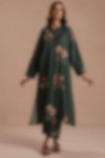 Green Feather Linen Floral Printed Kurta Set by Roza Pret at Pernia's Pop Up Shop