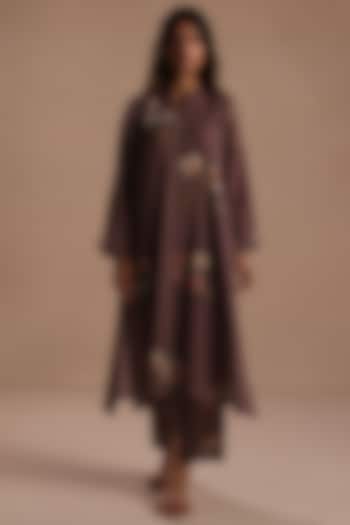 Plum Feather Linen Printed Kurta Set by Roza Pret at Pernia's Pop Up Shop