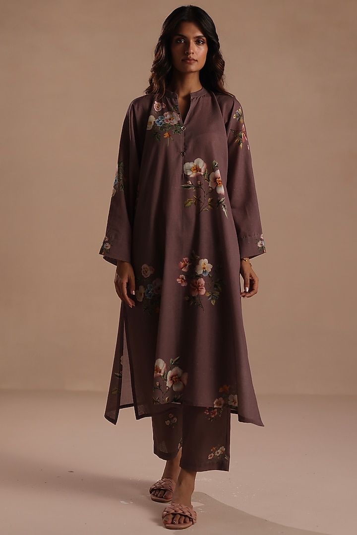 Plum Feather Linen Printed Kurta Set by Roza Pret at Pernia's Pop Up Shop