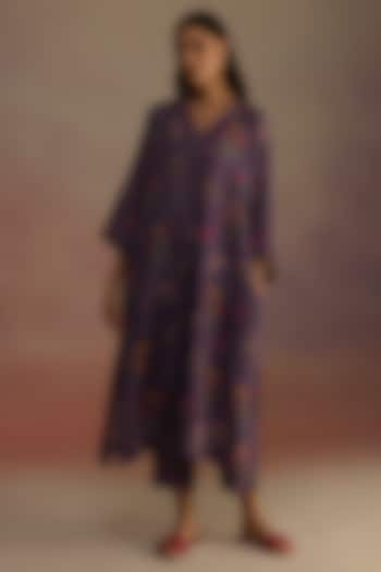 Purple Habutai Silk Watercolor Floral Printed Kurta Set by Roza Pret at Pernia's Pop Up Shop