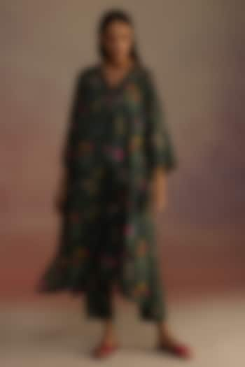 Green Habutai Silk Watercolor Floral Printed Kurta Set by Roza Pret at Pernia's Pop Up Shop