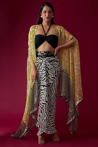White & Black Printed Pleated Skirt Set by Rozina
