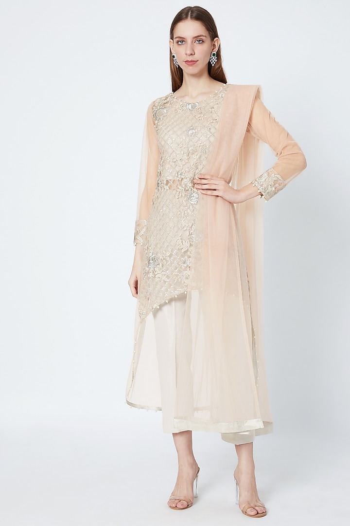 Pale Pink Embroidered High-Low Kurta Set by Rozina