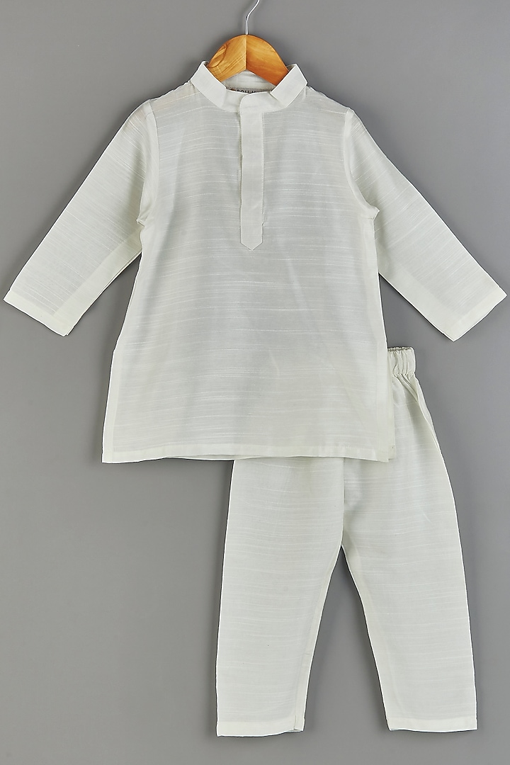 Off-White Kurta Set With Bundi Jacket For Boys by Roli.M at Pernia's Pop Up Shop