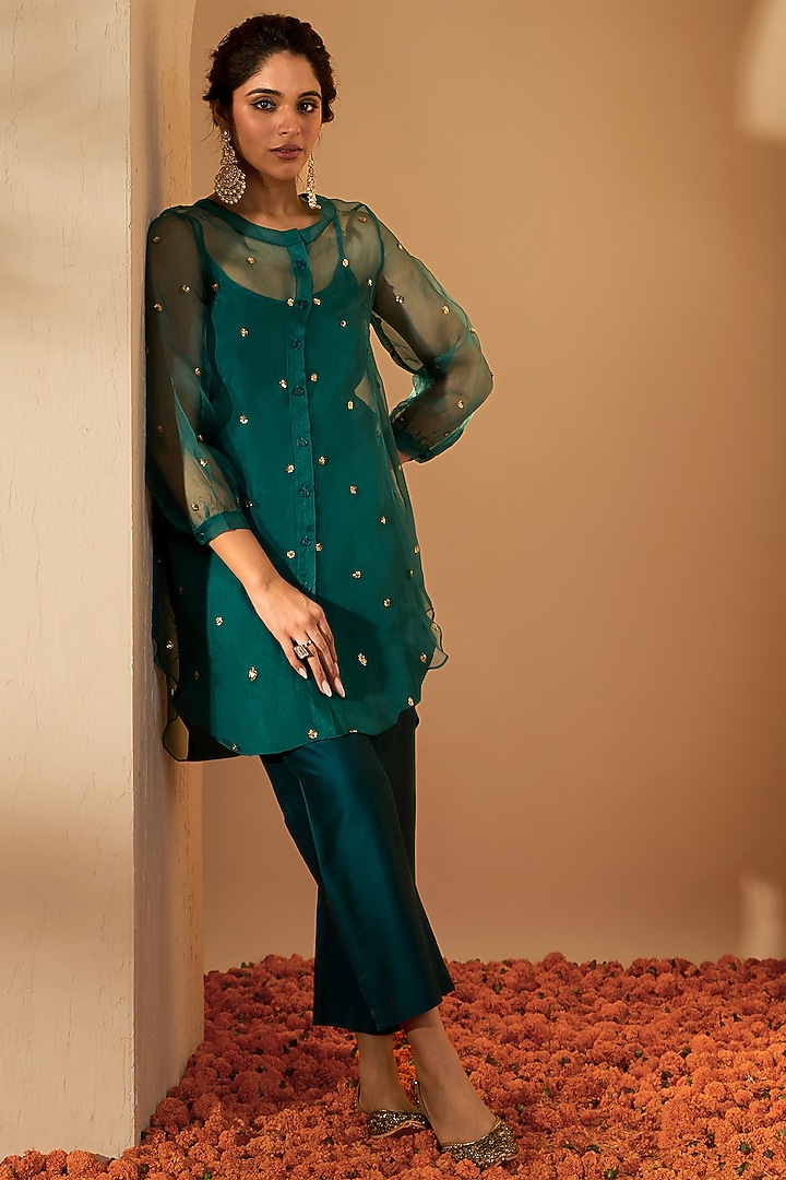 Pine Green Pure Silk Organza & Viscose Raw Silk Sequins Hand Embroidered Kurta Set by RoohbyRidhimaa at Pernia's Pop Up Shop