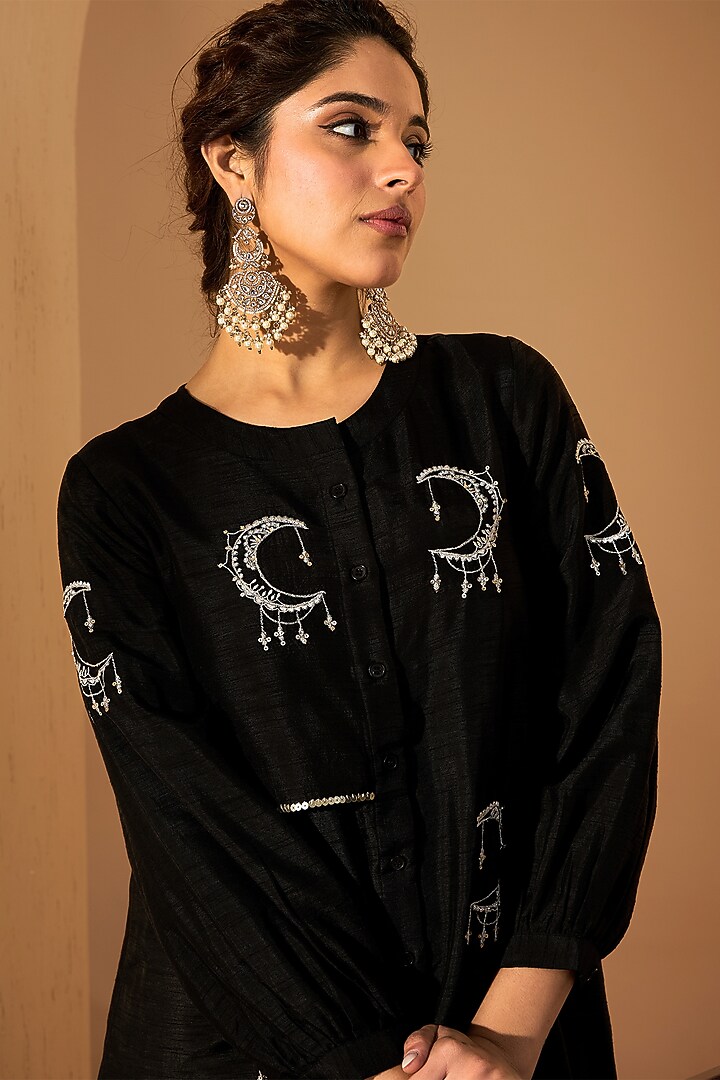 Black Cotton Silk Motif Embroidered Kurta Set by RoohbyRidhimaa at Pernia's Pop Up Shop
