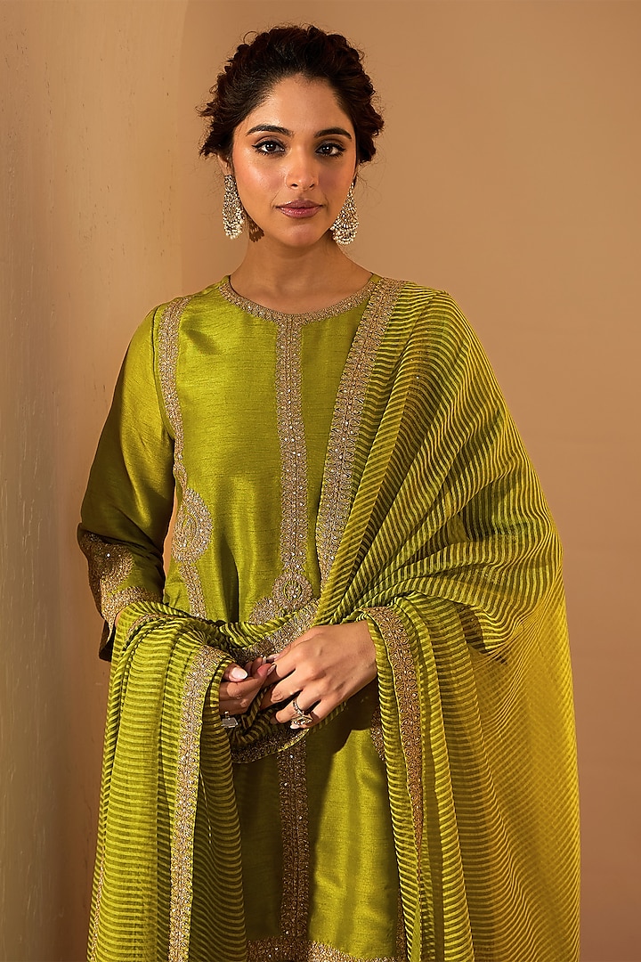 Green Viscose Raw Silk & Chanderi Zari Embroidered Kurta Set by RoohbyRidhimaa at Pernia's Pop Up Shop