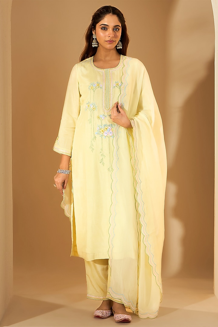 Powder Yellow Viscose Raw Silk & Organza Resham Embroidered Kurta Set by RoohbyRidhimaa at Pernia's Pop Up Shop