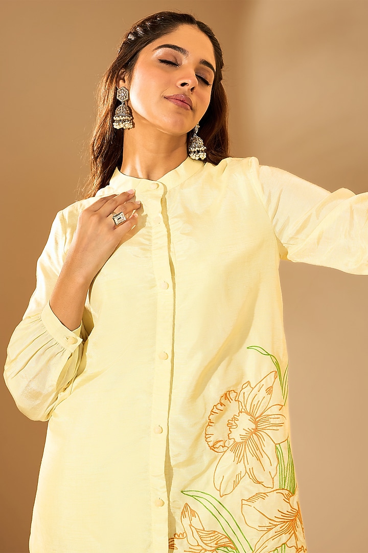 Powder Yellow Viscose Raw Silk Resham Embroidered Kurta Set by RoohbyRidhimaa at Pernia's Pop Up Shop