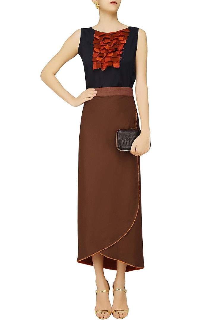 Brick red edge detail wrap around skirt available only at Pernia's Pop Up Shop.