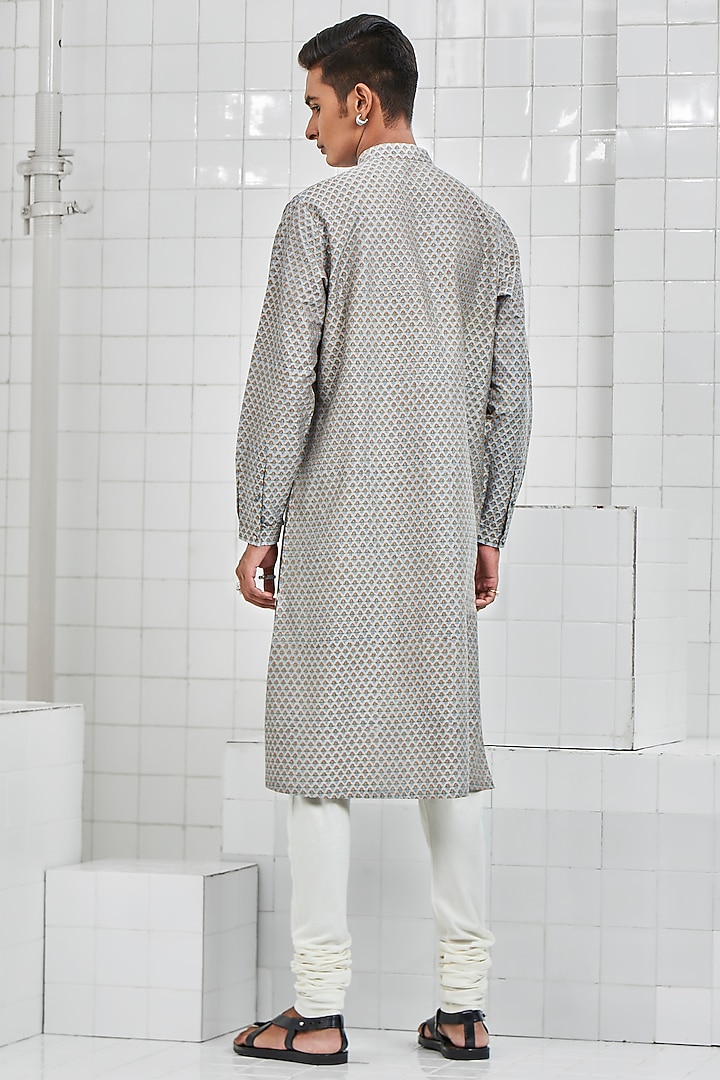 Grey Viscose Pleated Kurta by Rajesh Pratap Singh Men at Pernia's Pop Up Shop