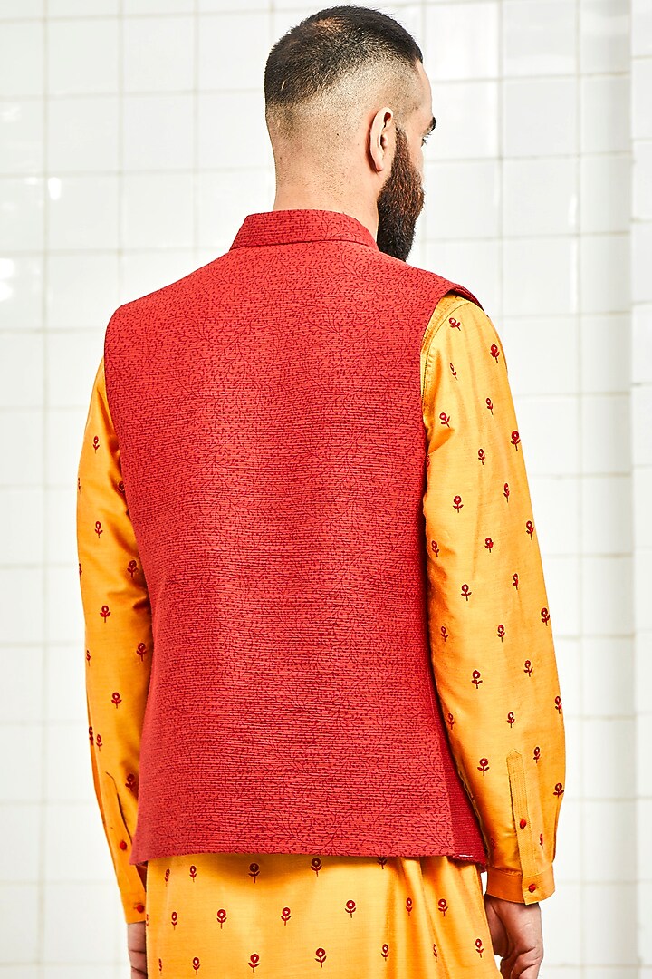 Red Viscose Quilted Waistcoat by Rajesh Pratap Singh Men at Pernia's Pop Up Shop