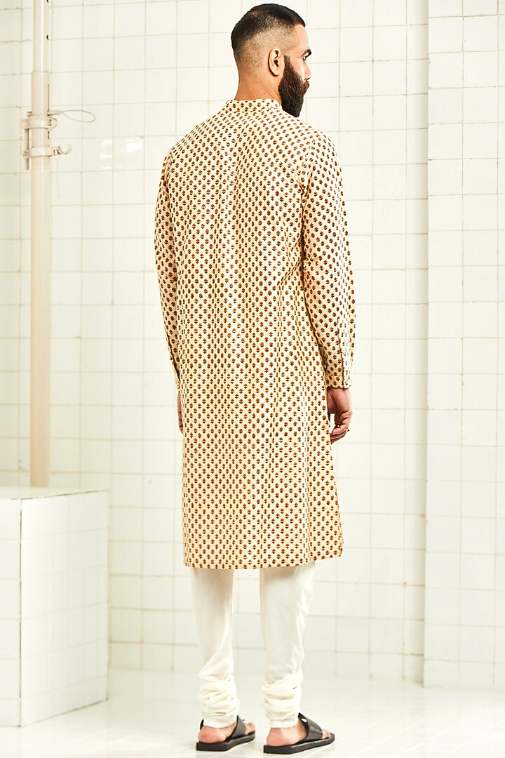 Beige Pintucked Kurta With Handmade Buttons by Rajesh Pratap Singh Men at Pernia's Pop Up Shop