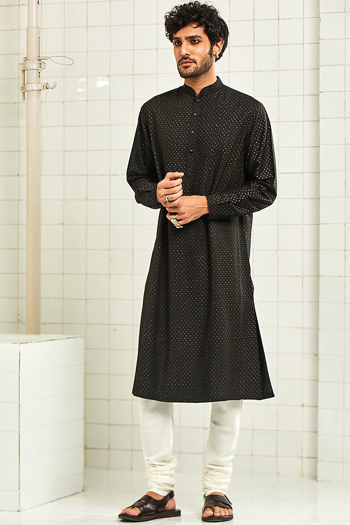 Black Hand Block Printed Pintucked Kurta by Rajesh Pratap Singh Men at Pernia's Pop Up Shop