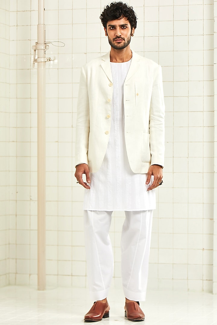 White Lapel Jacket With Patch Pocket by Rajesh Pratap Singh Men