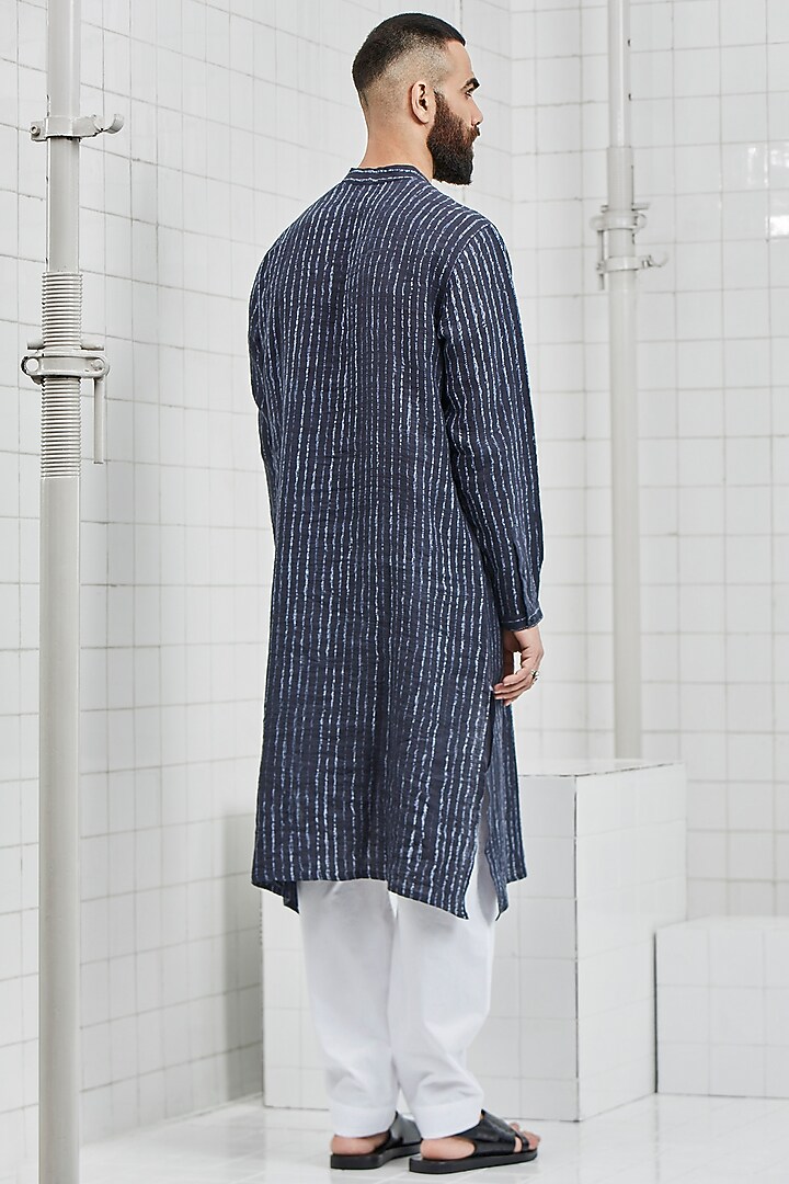 Navy Blue Shibori Linen Kurta Set by Rajesh Pratap Singh Men at Pernia's Pop Up Shop