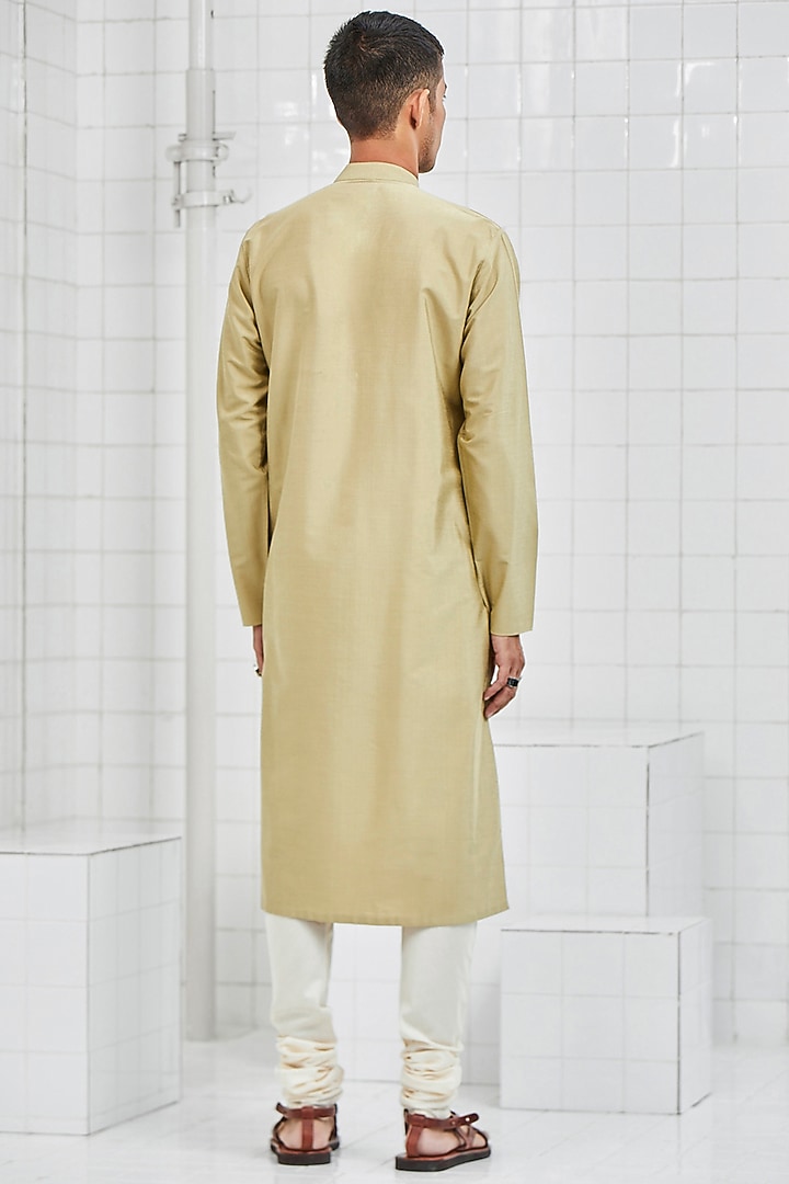 Pista Green Viscose Pintuck Kurta Set by Rajesh Pratap Singh Men at Pernia's Pop Up Shop