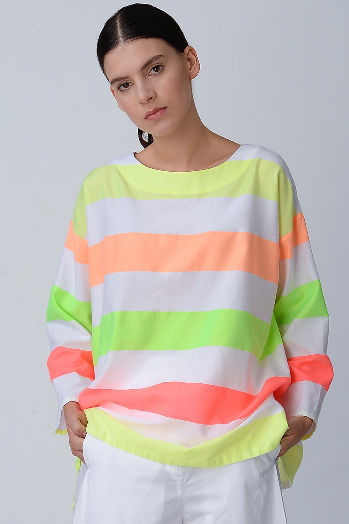 White Striped Oversized Top by Rajesh Pratap Singh at Pernia's Pop Up Shop