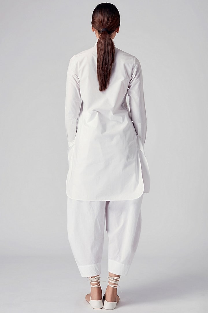 White Cotton Pintuck Tunic by Rajesh Pratap Singh at Pernia's Pop Up Shop