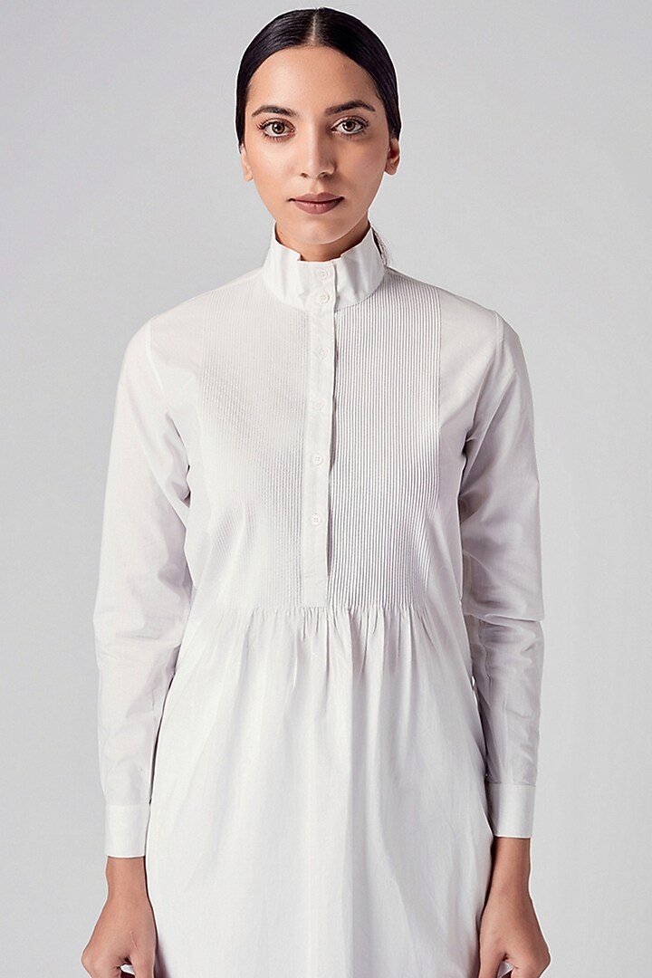 White Cotton Pintuck Tunic by Rajesh Pratap Singh at Pernia's Pop Up Shop