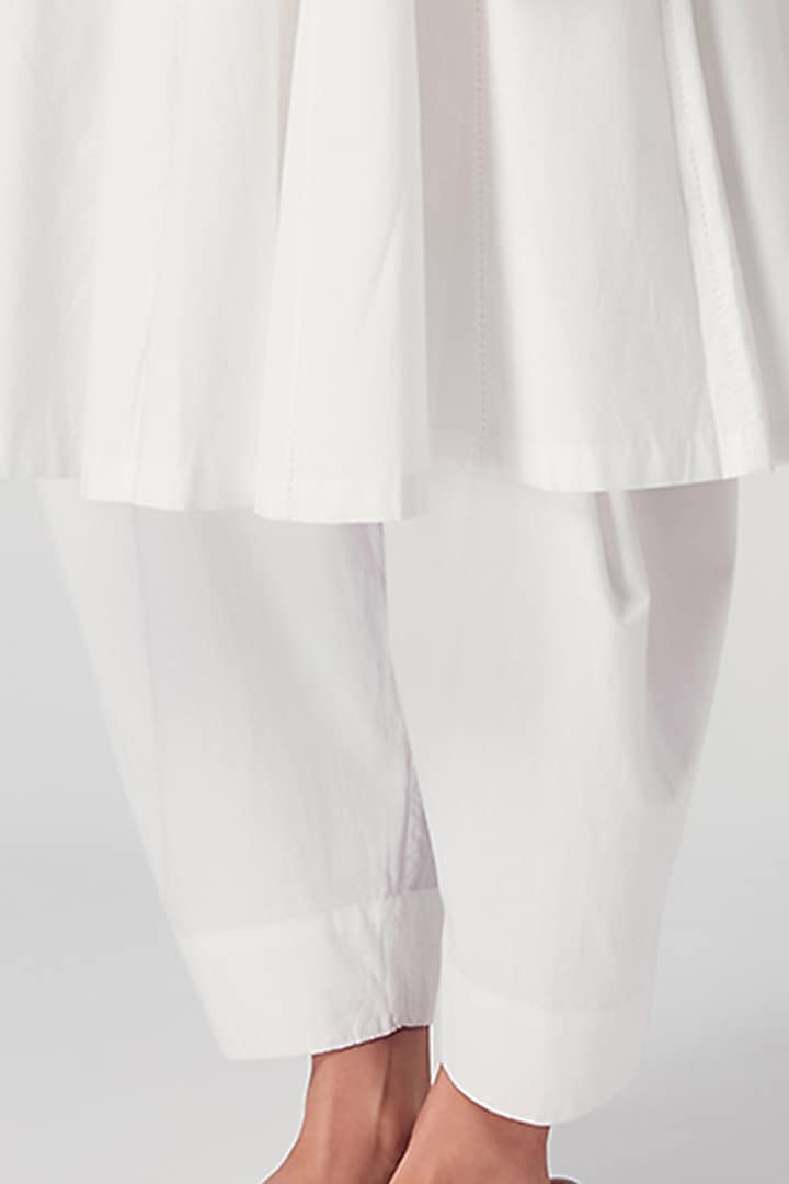 White Paneled Tunic by Rajesh Pratap Singh at Pernia's Pop Up Shop