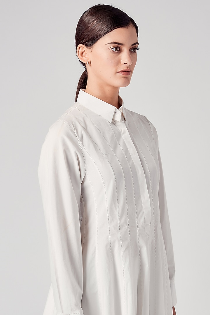 White Paneled Tunic by Rajesh Pratap Singh at Pernia's Pop Up Shop