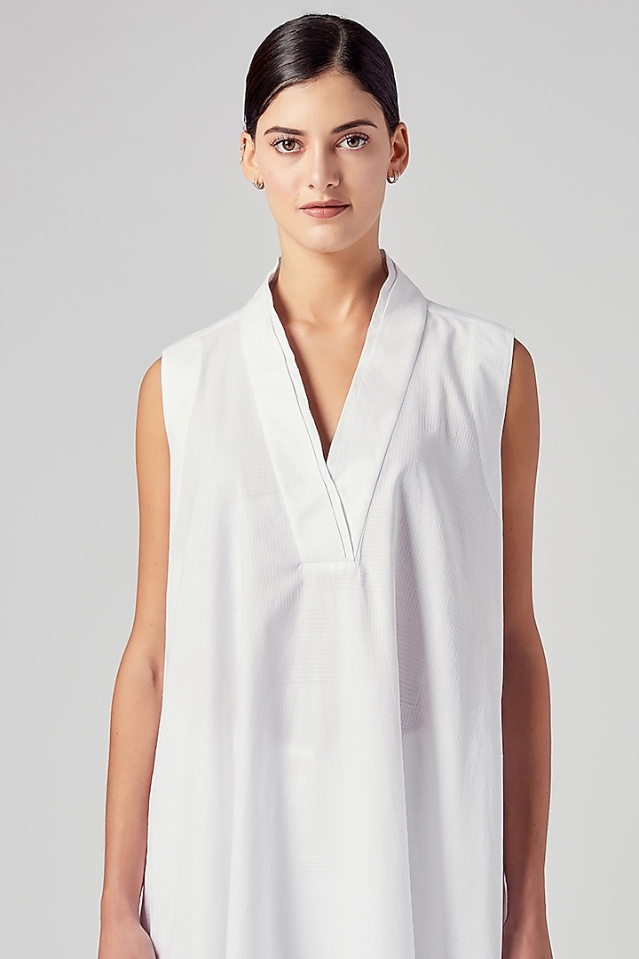 White Tonal Checkered Tunic by Rajesh Pratap Singh at Pernia's Pop Up Shop