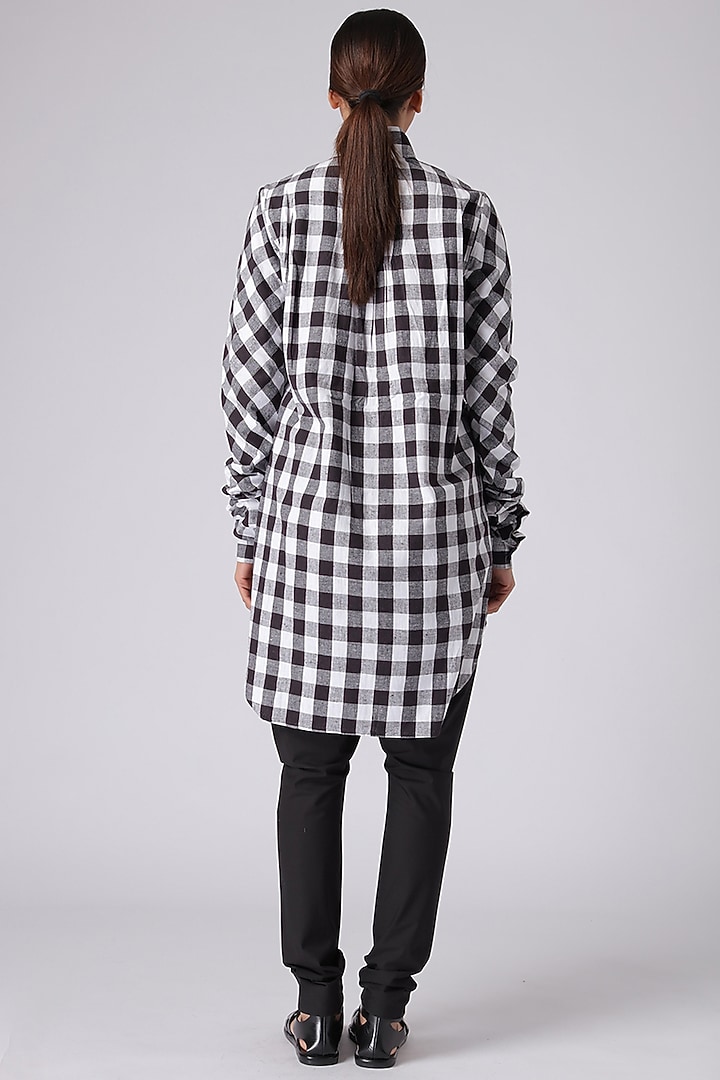 Black & White Checkered Tunic by Rajesh Pratap Singh at Pernia's Pop Up Shop