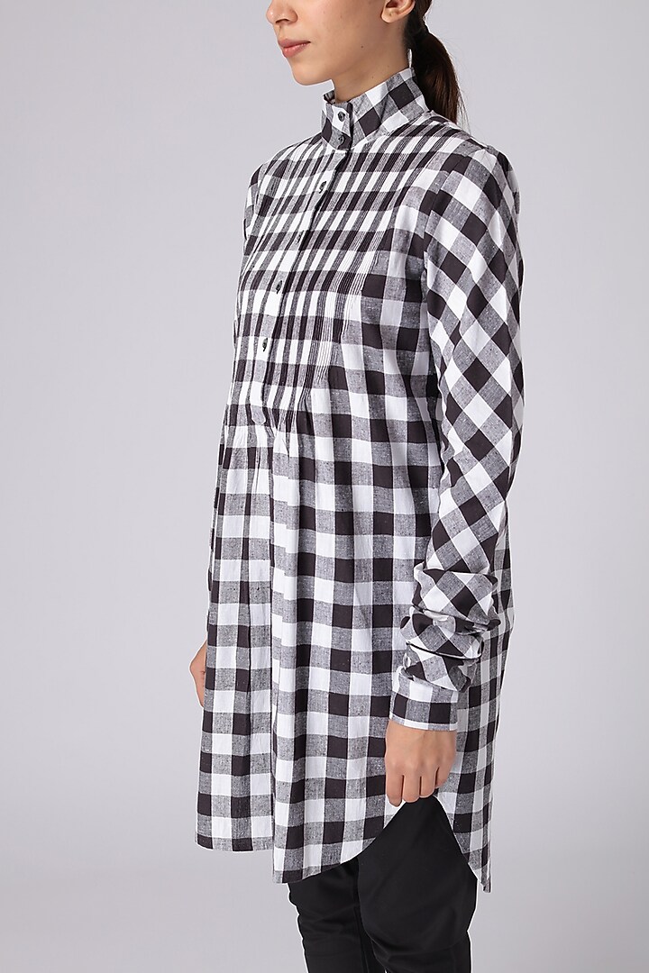 Black & White Checkered Tunic by Rajesh Pratap Singh at Pernia's Pop Up Shop