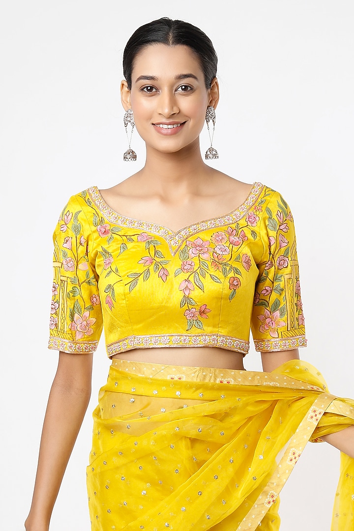 Dandelion Yellow Hand-Painted Party Wear Saree Set by Roopa Sharma at Pernia's Pop Up Shop