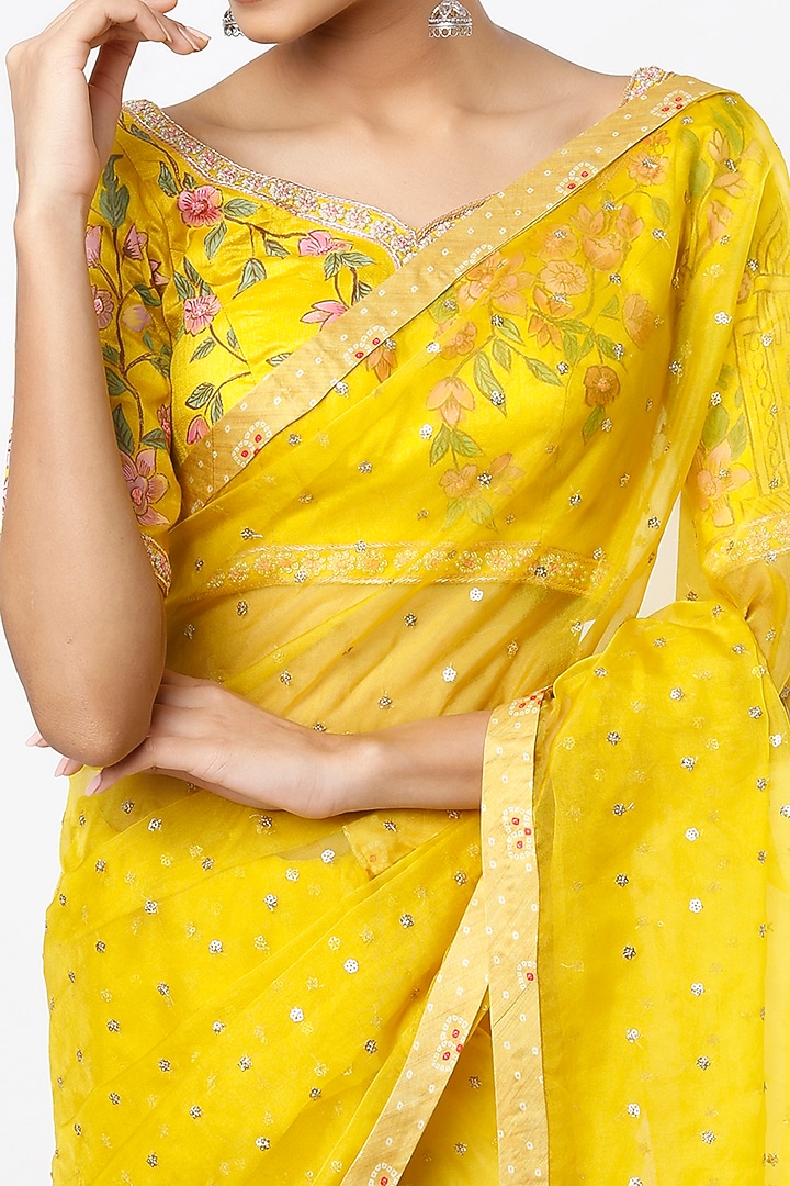 Dandelion Yellow Hand-Painted Party Wear Saree Set by Roopa Sharma at Pernia's Pop Up Shop
