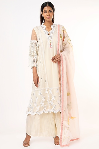 Off-White Lace Kurta Set by Roopa Sharma