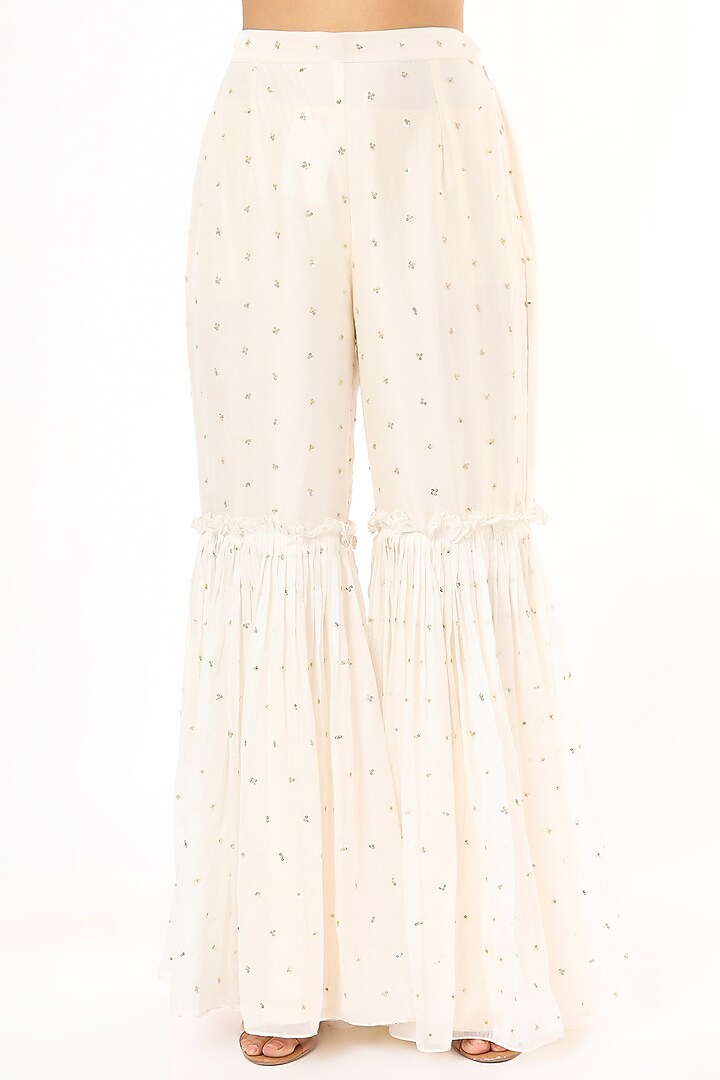 Off-White Sequins Embroidered Kurta Set by Roopa Sharma at Pernia's Pop Up Shop