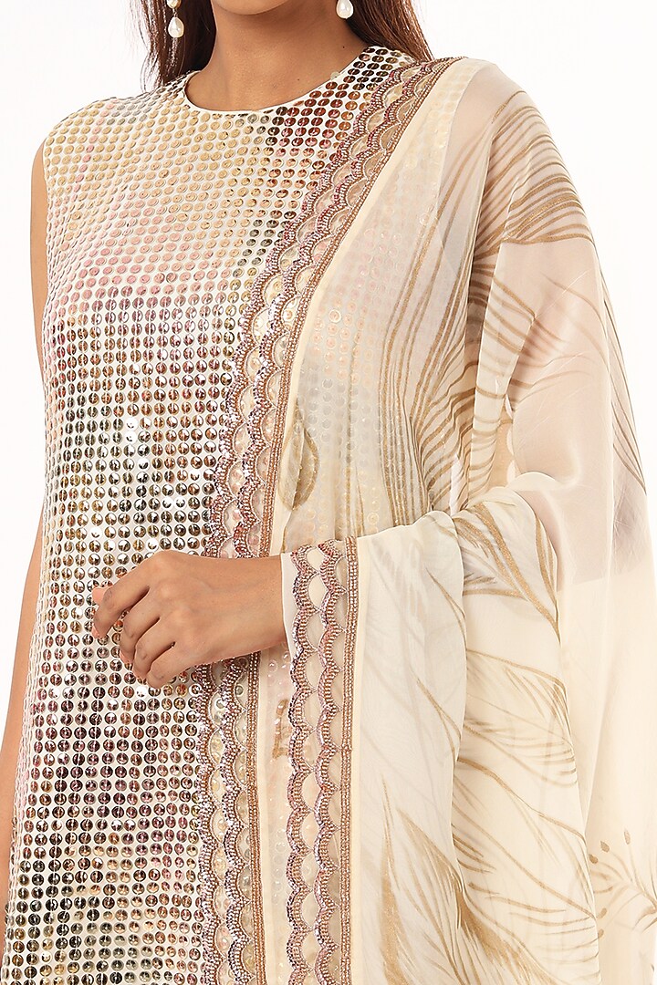 Off-White Sequins Embroidered Kurta Set by Roopa Sharma at Pernia's Pop Up Shop