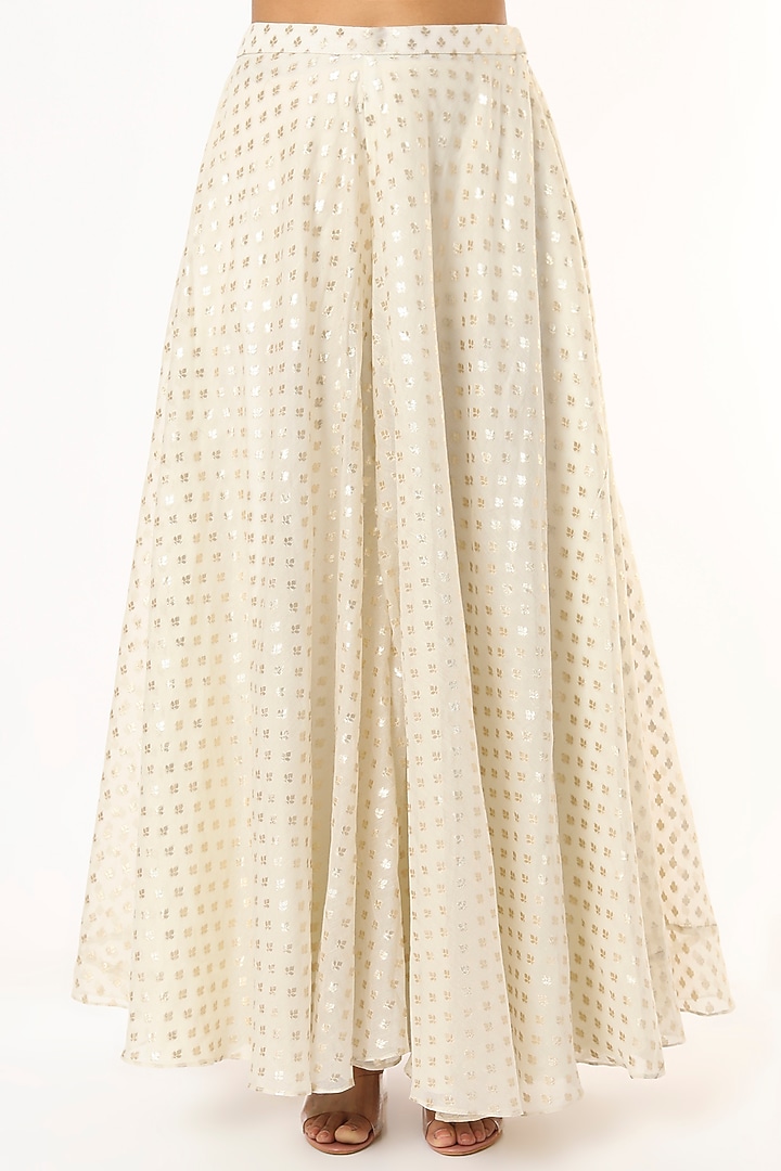 White Embroidered Kurta Set by Roopa Sharma at Pernia's Pop Up Shop