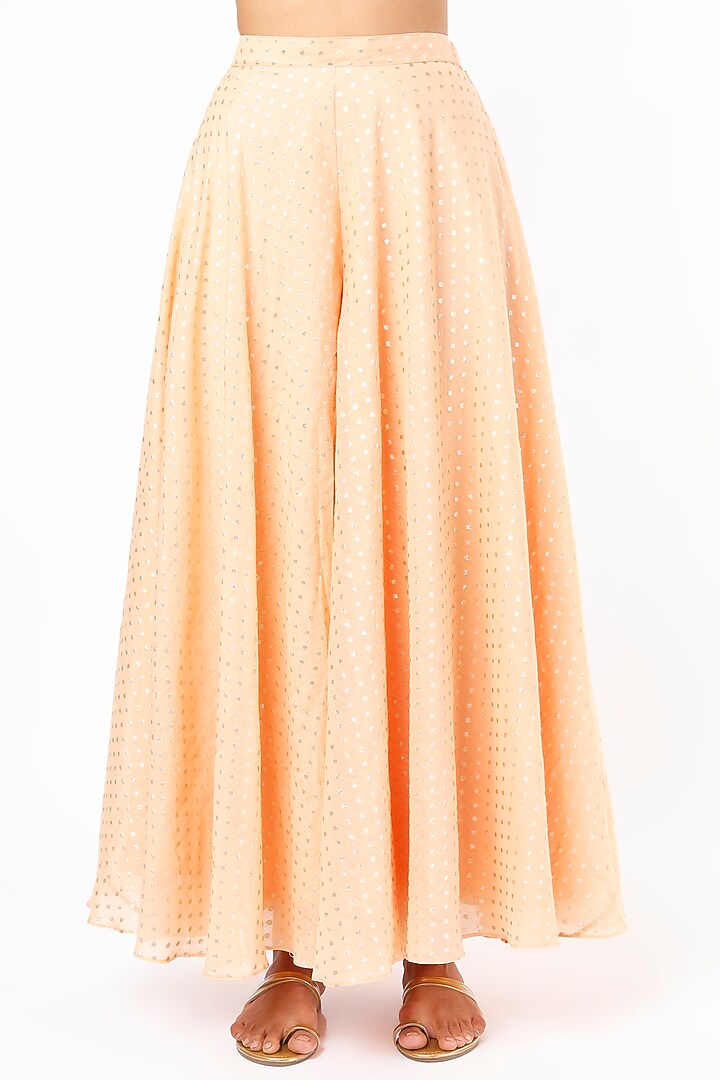 Peach Hand Embroidered Kurta Set by Roopa Sharma at Pernia's Pop Up Shop