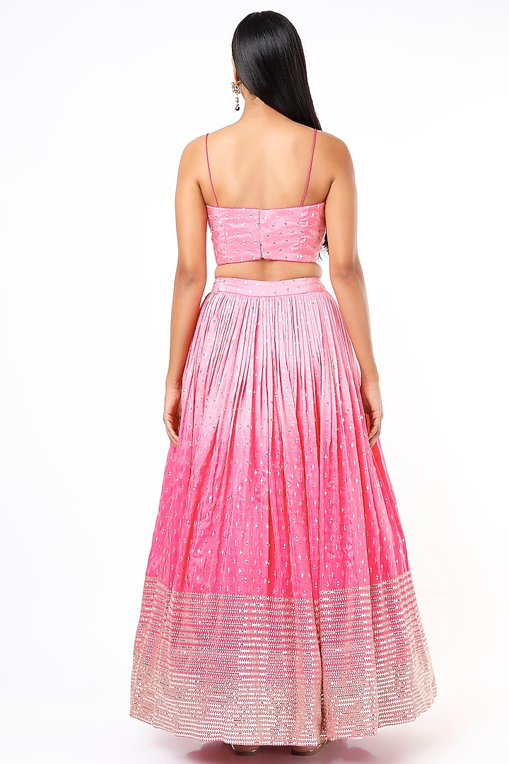 Pink Shaded Silk Wedding Lehenga Set by Roopa Sharma at Pernia's Pop Up Shop
