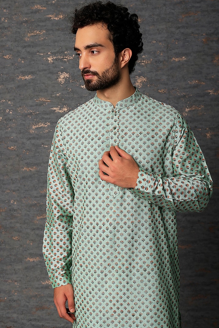 Mint Block Printed Kurta Set by Rajesh Pratap Singh Men at Pernia's Pop Up Shop